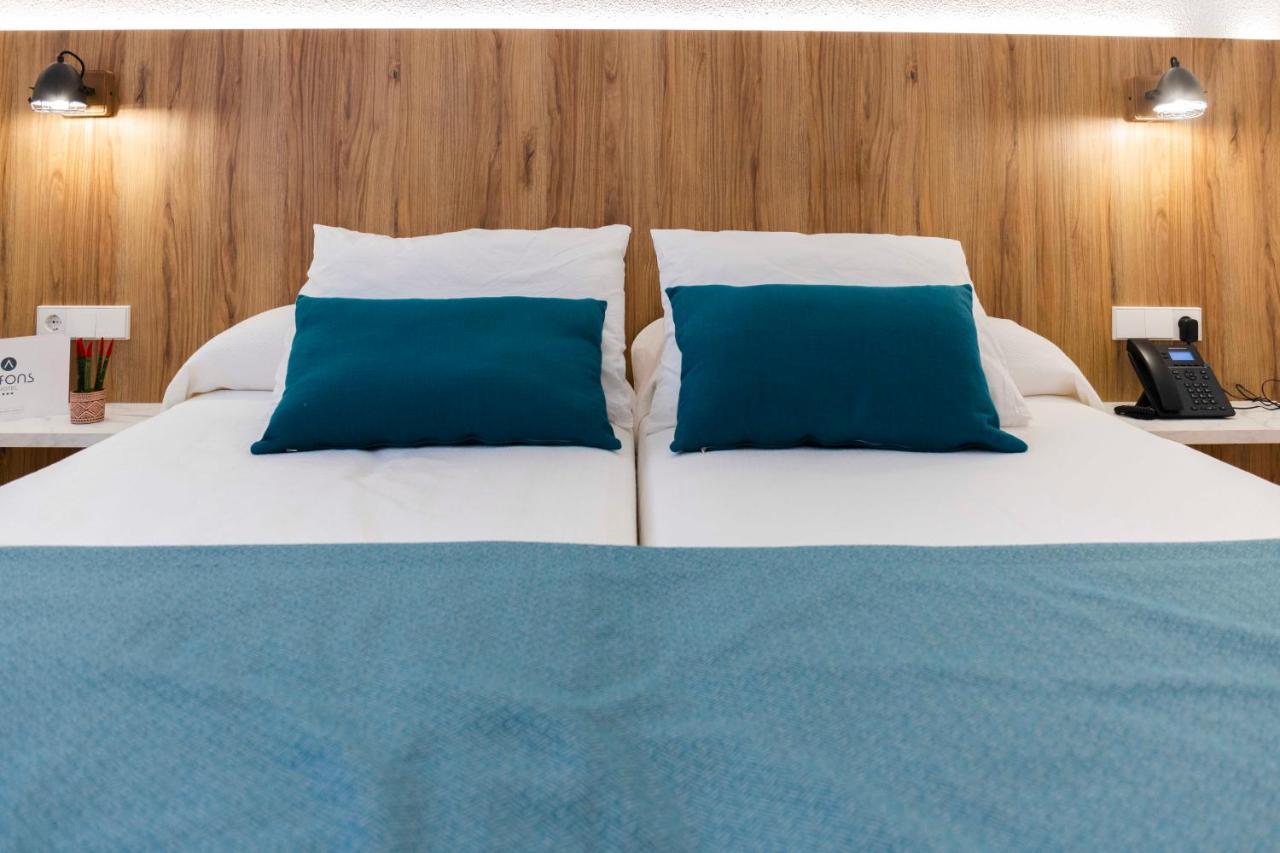 Alfons Hotel Ситадела Екстериор снимка