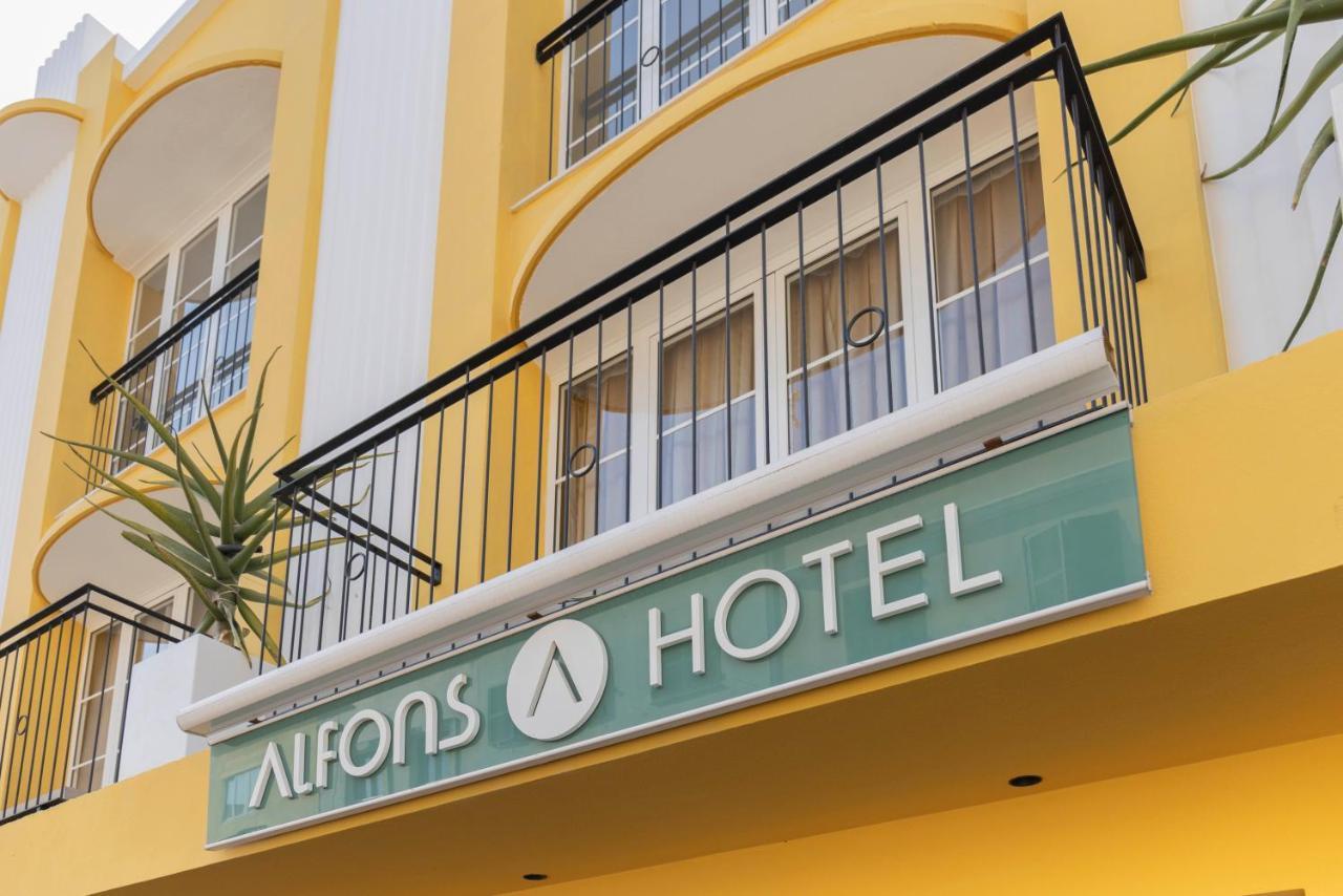 Alfons Hotel Ситадела Екстериор снимка