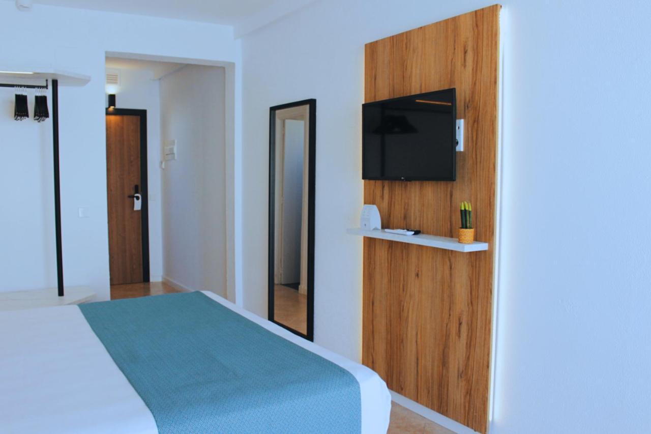 Alfons Hotel Ситадела Екстериор снимка
