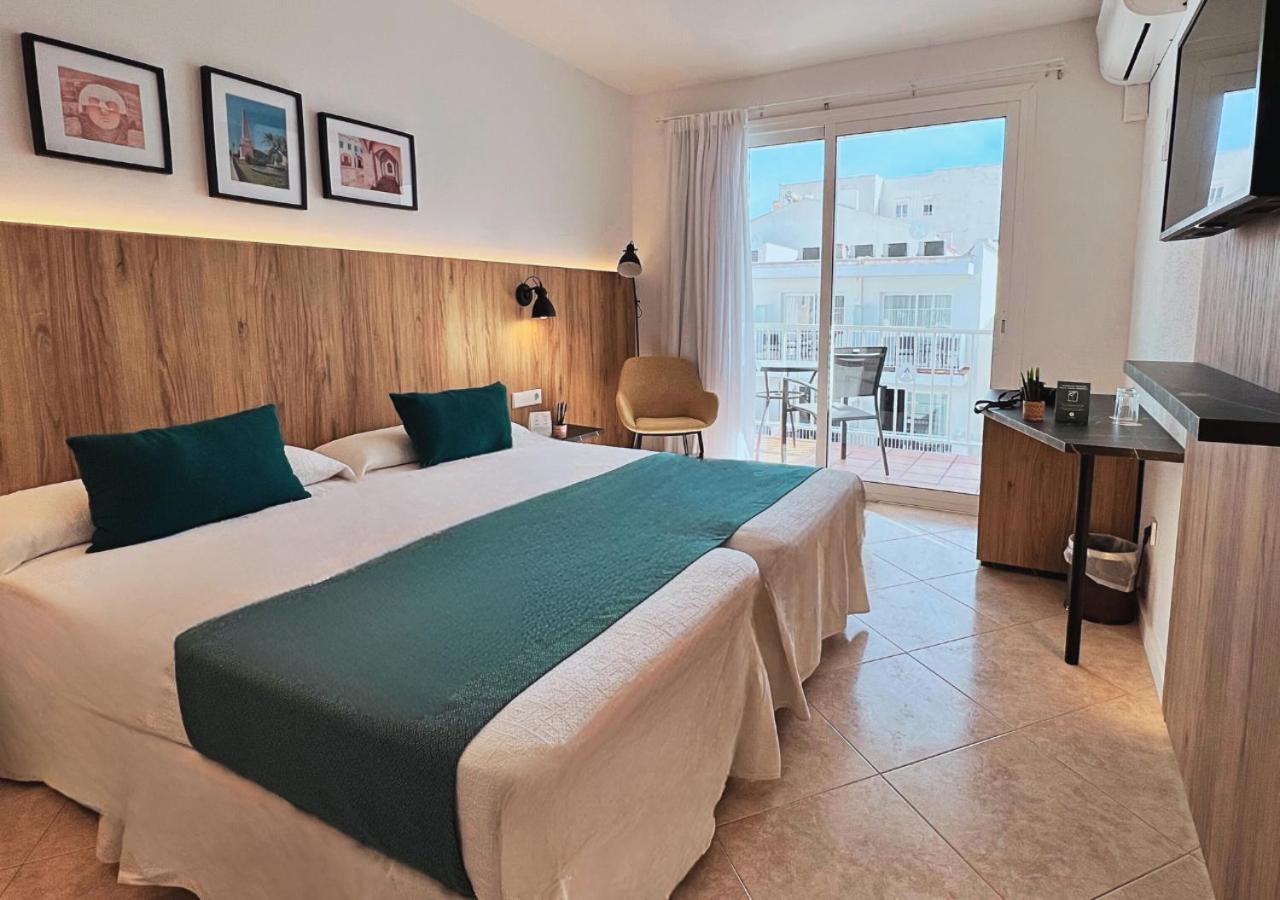 Alfons Hotel Ситадела Екстериор снимка