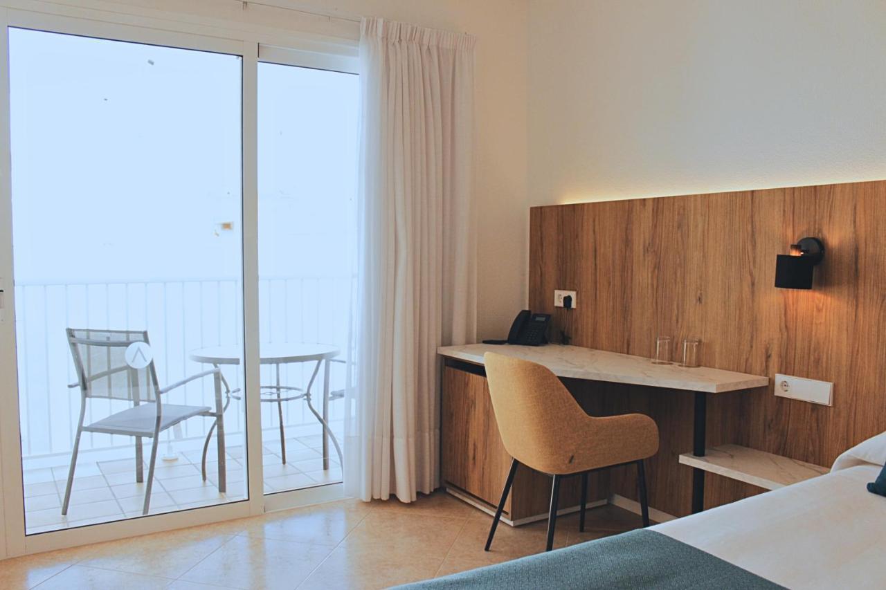 Alfons Hotel Ситадела Екстериор снимка